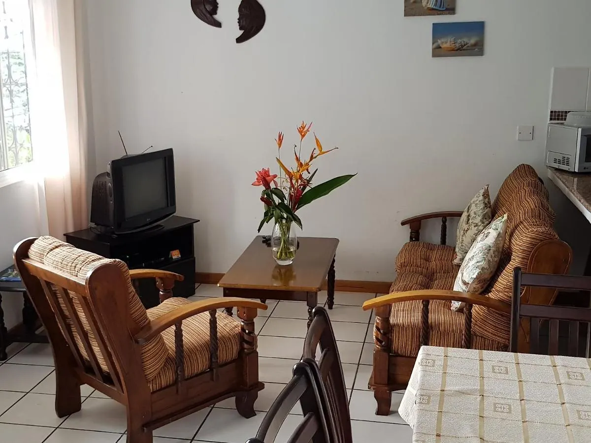 Semesterbostad Chepsted Chalets Glacis